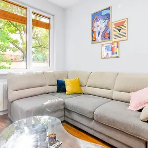 Apartamento Sofia's Kept Secret In Prime Location!, Sofía